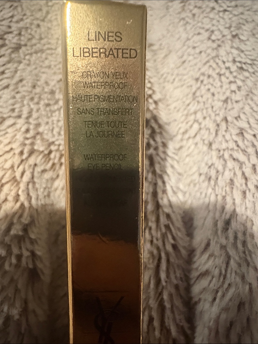 Yves Saint Laurent Cushion Foundation Shade 10 and Pink Waterproof eye pencil - Picture 12 of 12
